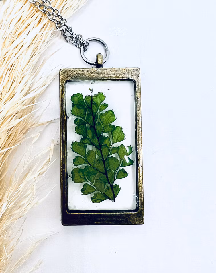 Framed leaf