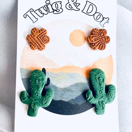 Green Cactus Cactus + Terracotta boho flower