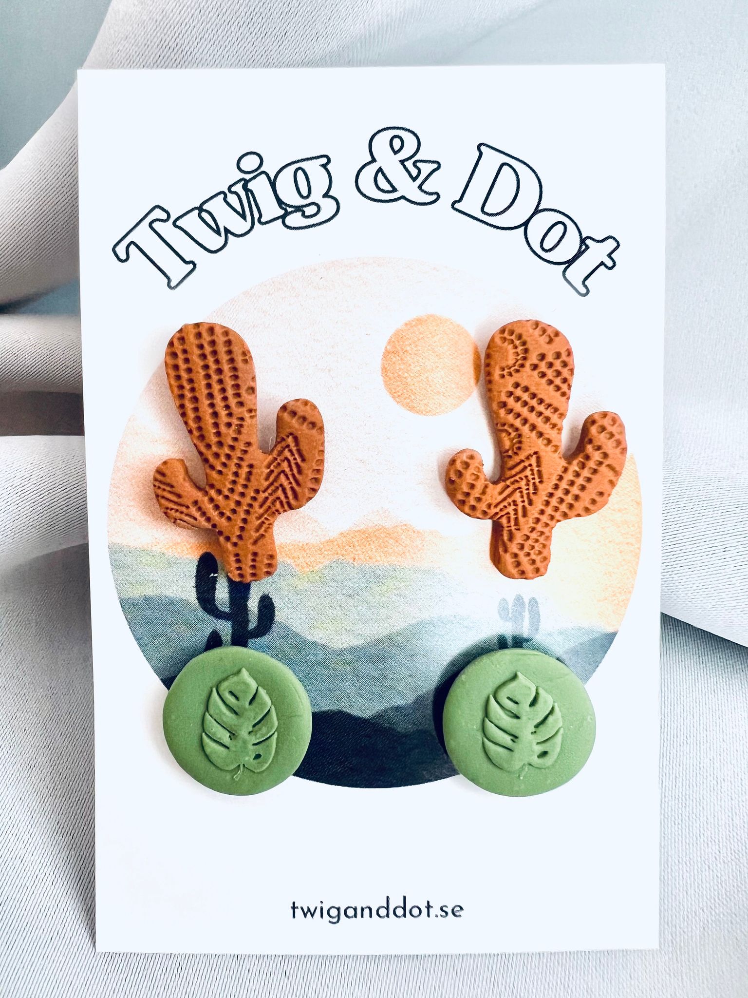 Terracotta boho Cactus + Monstera button