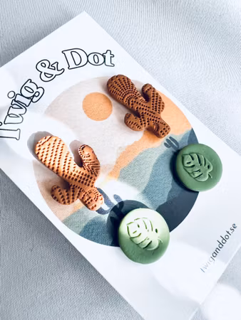 Terracotta boho Cactus + Monstera button