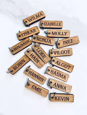 Berlock med namn - trä