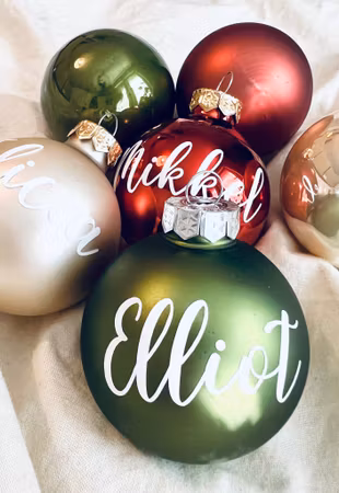 ”Sleigh Ride” Julkula med namn - Glas