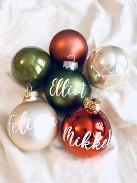 ”Sleigh Ride” Julkula med namn - Glas