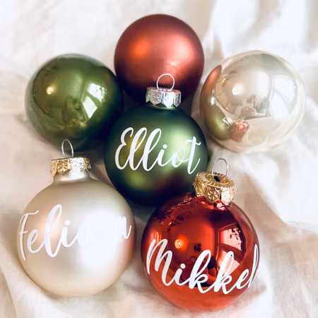 ”Sleigh Ride” Julkula med namn - Glas