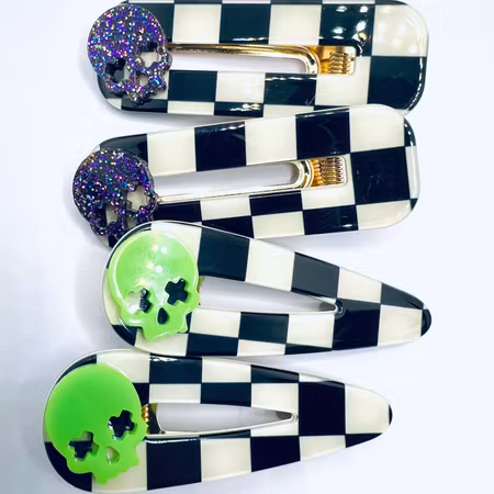 Sully Scull Checker Hårspänne