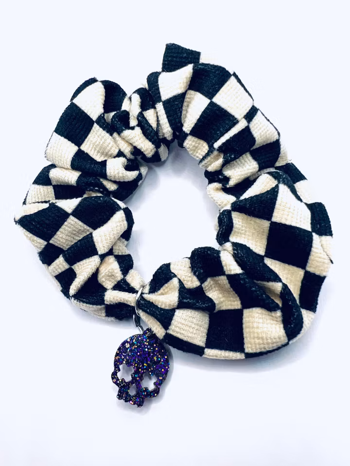 Sully Scull Checker Scrunchie