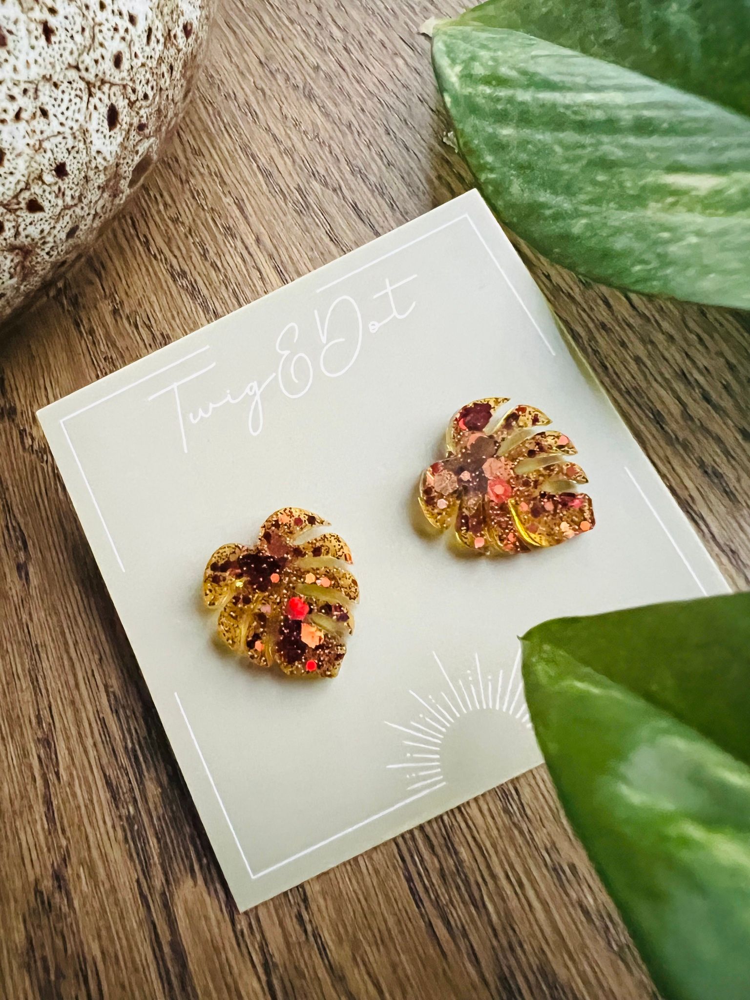 Mini Monstera Coffee is golden - stift