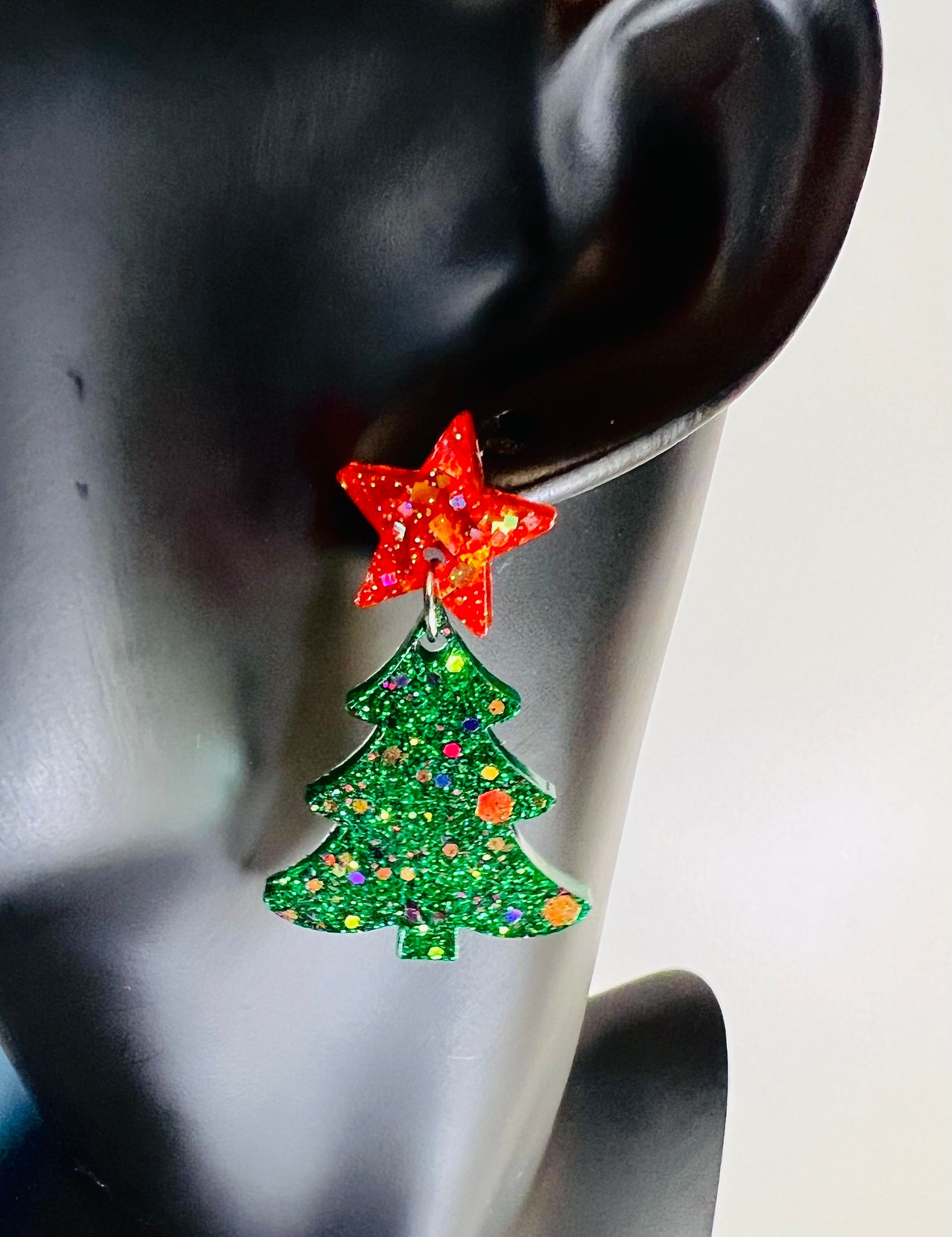 Christmas Tree - Red Star