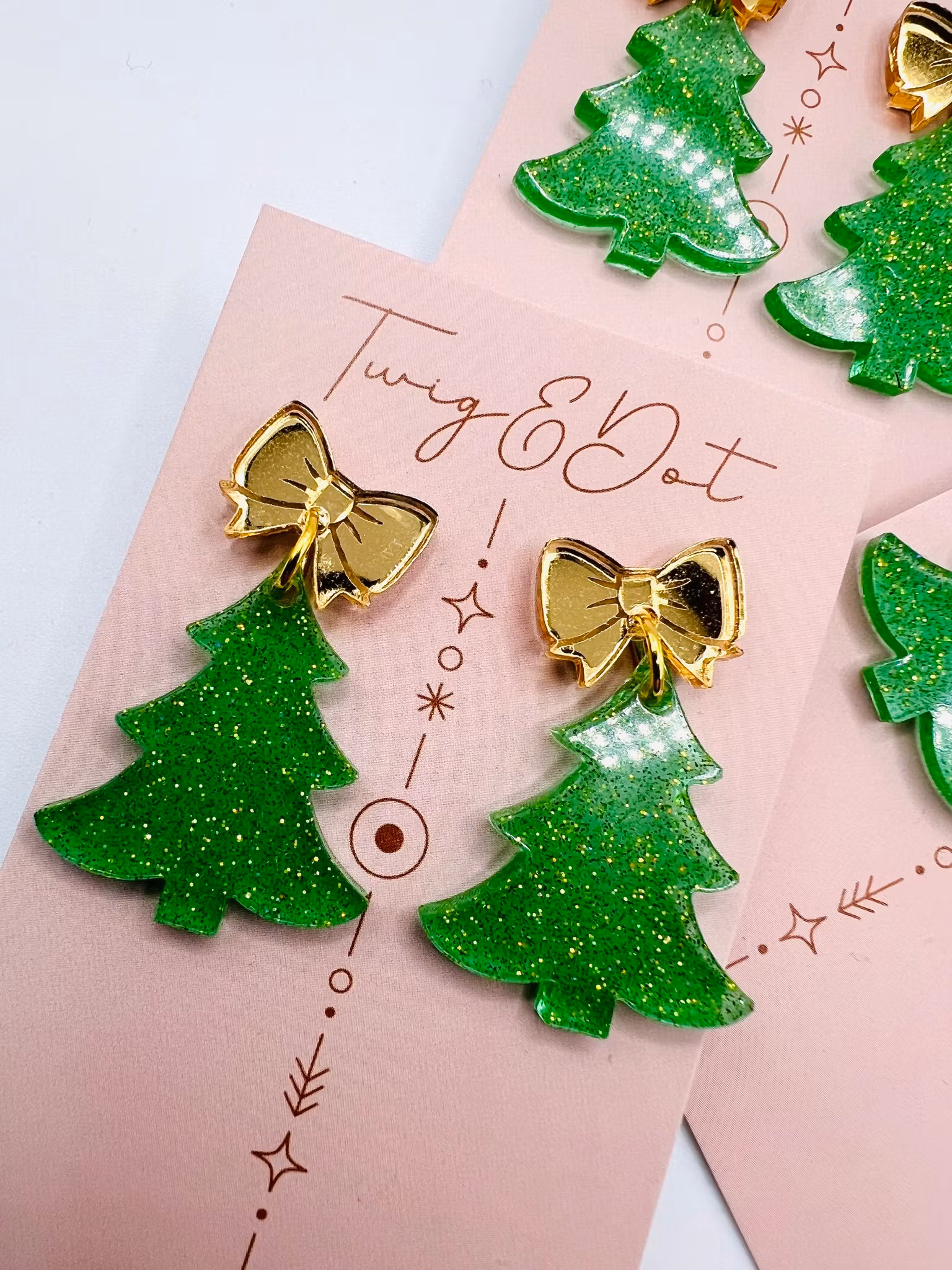 Christmas Tree - Golden Ribbon