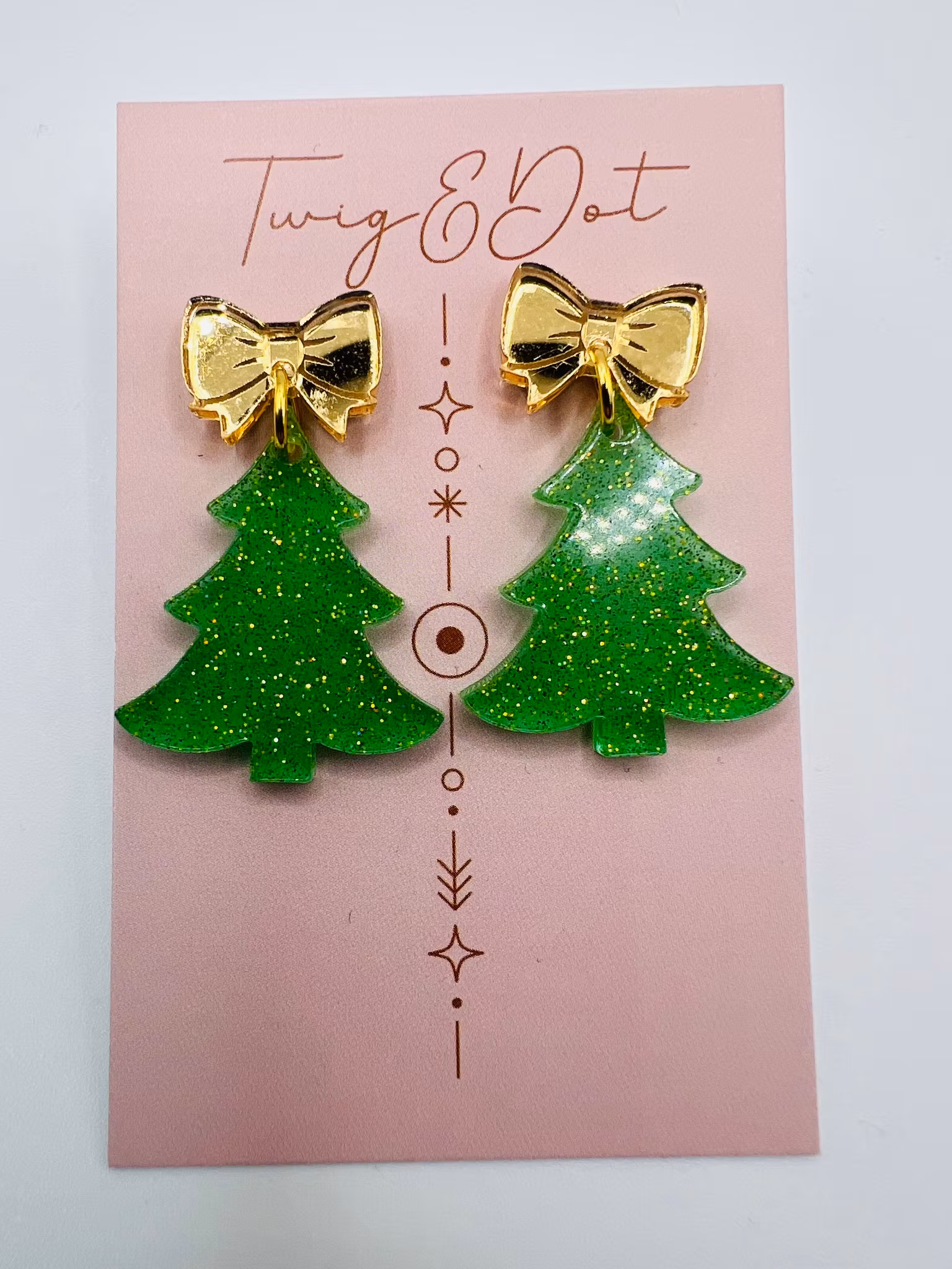 Christmas Tree - Golden Ribbon
