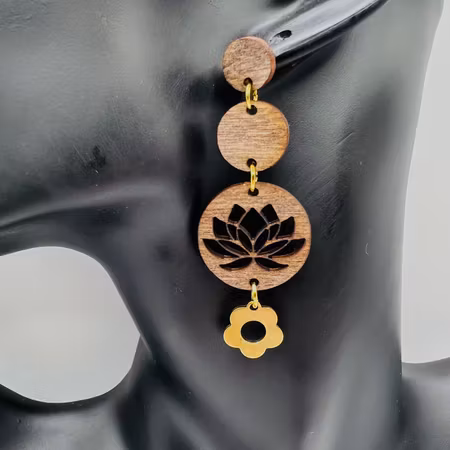 Dark Wood & Gold - Lotus Flower