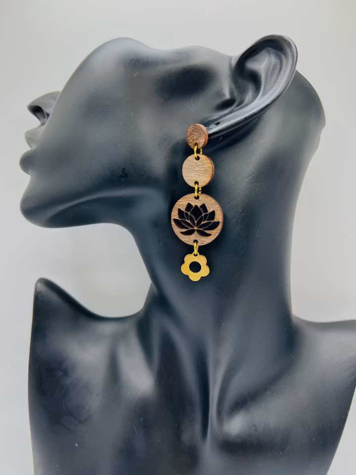 Dark Wood & Gold - Lotus Flower