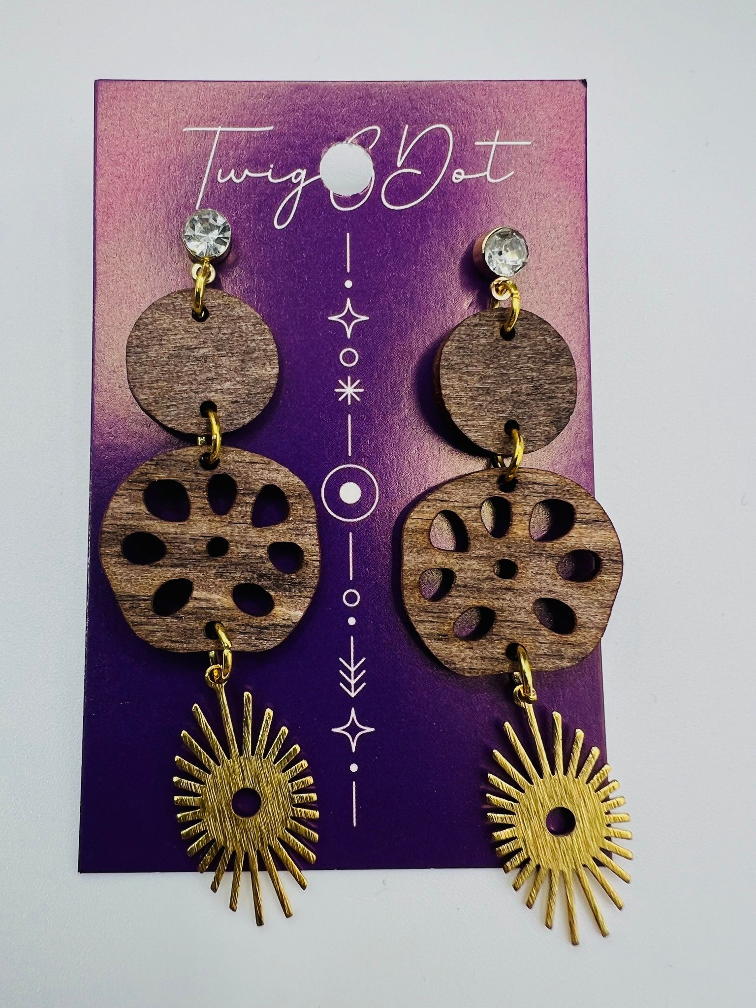 Dark Wood & Gold - Lotus starshine