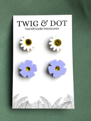 Mini Periwinkle & White Daisy