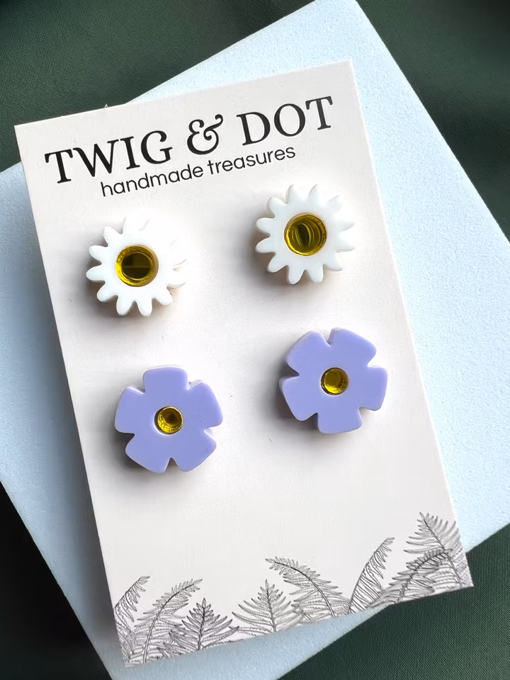 Mini Periwinkle & White Daisy