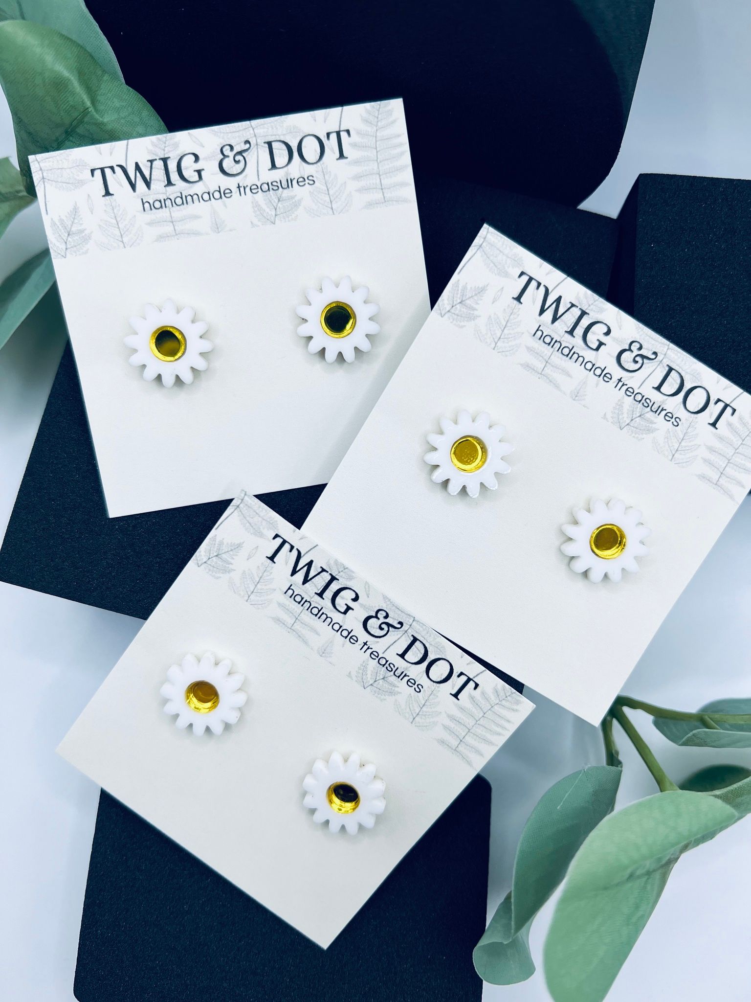 White Daisy