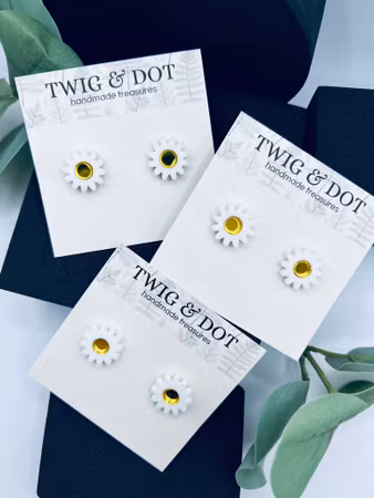 White Daisy