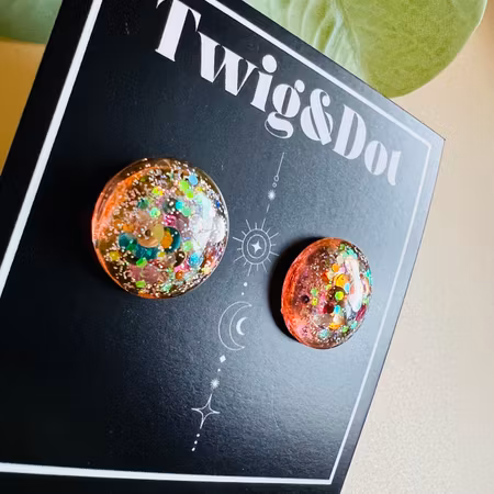 Karneval Pink - Button Studs