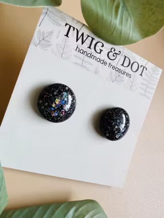 Black space - Button Studs