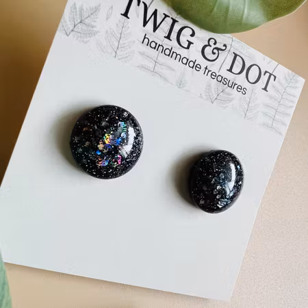 Black space - Button Studs