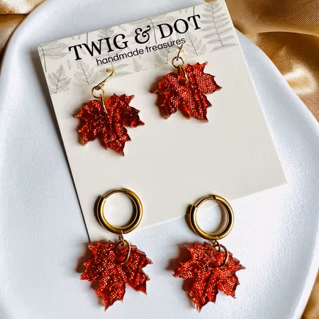 Crushed Amber Maple Leaf