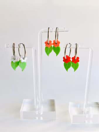 Little Leaf + 3 flowers