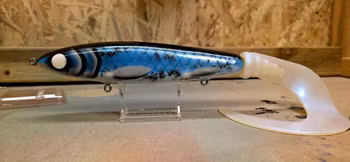 Monster Tail v2 250g 50cm Sattajärvi Ice Warrior