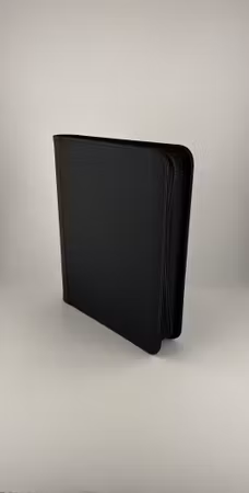 Svart Toploader 4-pocket zip-binder för 112 kort