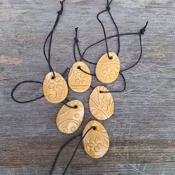 Miniägg gula mönstrade