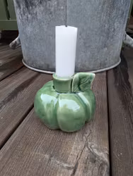 Pumpaljusstake med löv mörkgrön