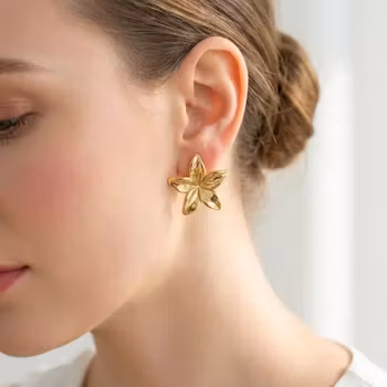 Hedda blomörhänge silver