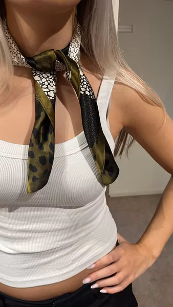 Viva scarf