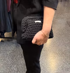 By Mills handgjord clutch