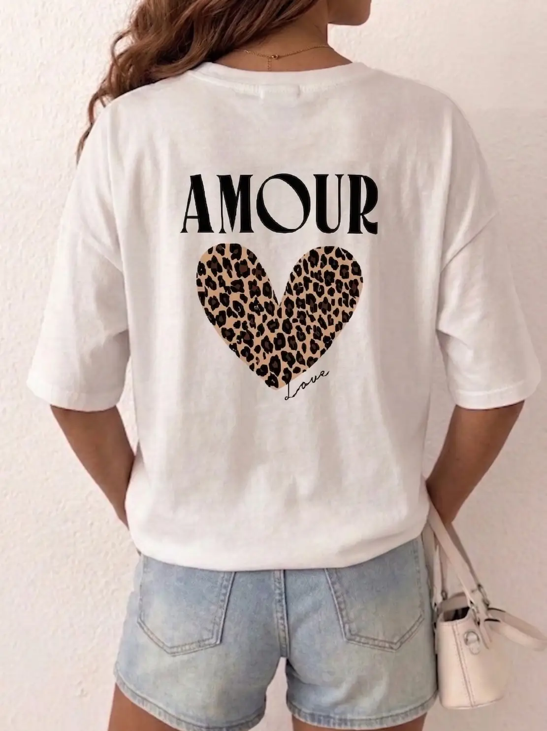 Amour, vit t-shirt med leopardhjärta och Amour-tryck
