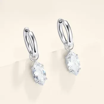 Leen örhängen, silver