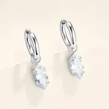 Leen örhängen, silver
