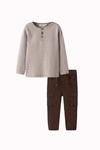 Matchat Set - Lil'Atelier Slim Randig Långärmad Tröja & Name it Cargo Pants - Brown