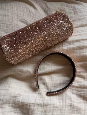 Sofie Schnoor - Presentkit Fridask Pencil Case & Elinask Hairband