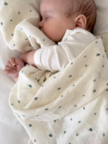 Jack o Juno - Muslin Blanket - Berry Blue