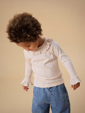 Matchat Set - Lil'Atelier Slim Top Novelle Peach & Name it Shaped Blue Hearts Jeans