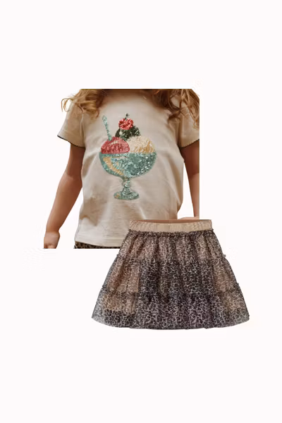 Matchat Set - Konges Sløjd Famo Puff T-shirt Buttercream & Sofie Schnoor Skirt Leo