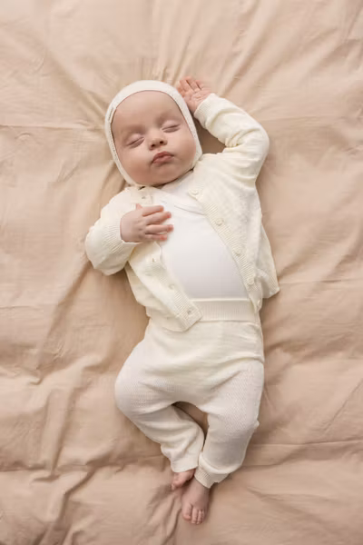 MarMar Copenhagen - Set Newborn Knitwear Mössa Aly, Cardigan Taki & Pants Pira - Gentle White