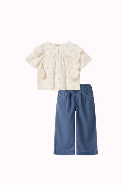 Matchat Set - Cozmo Tansyk Floral Cotton Blouse Ivory & Name it Blue Denim Wide Pull Up Jeans
