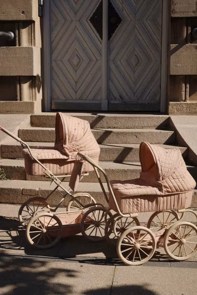 Konges Sløjd - Minnie Doll Pram - Cherry Blush