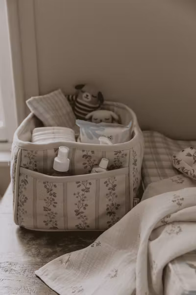 Garbo&Friends - Diaper Caddy - Strawberry Garland