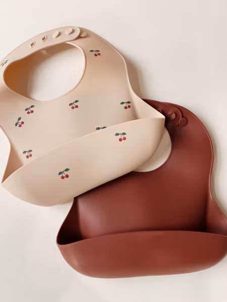 Konges Sløjd - 2 Pack Silicone Bib - Cherry/Mocka