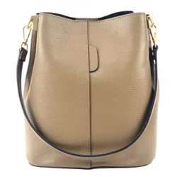 Väska i läder bucket bag beige