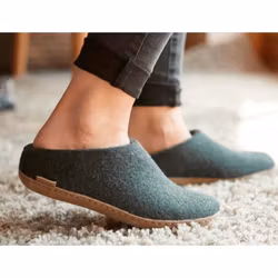 Glerups filtade Ulltofflor dam grön