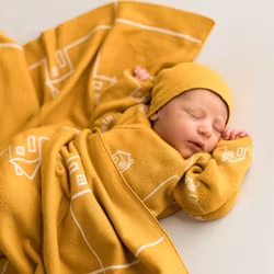 Ekologisk babyfilt Hus senapsgul MicuMicu