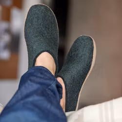 Glerups filtade Ulltofflor herr grön